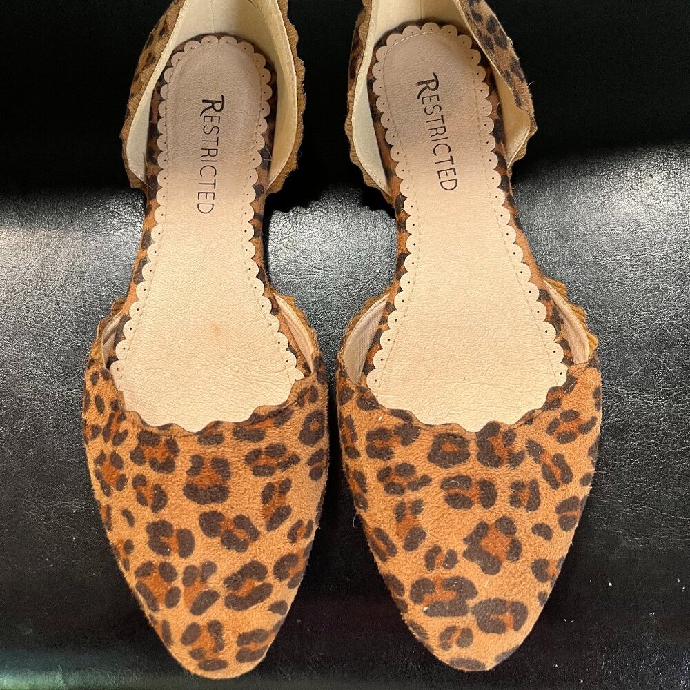 Cheetah Flats, Restricted brand